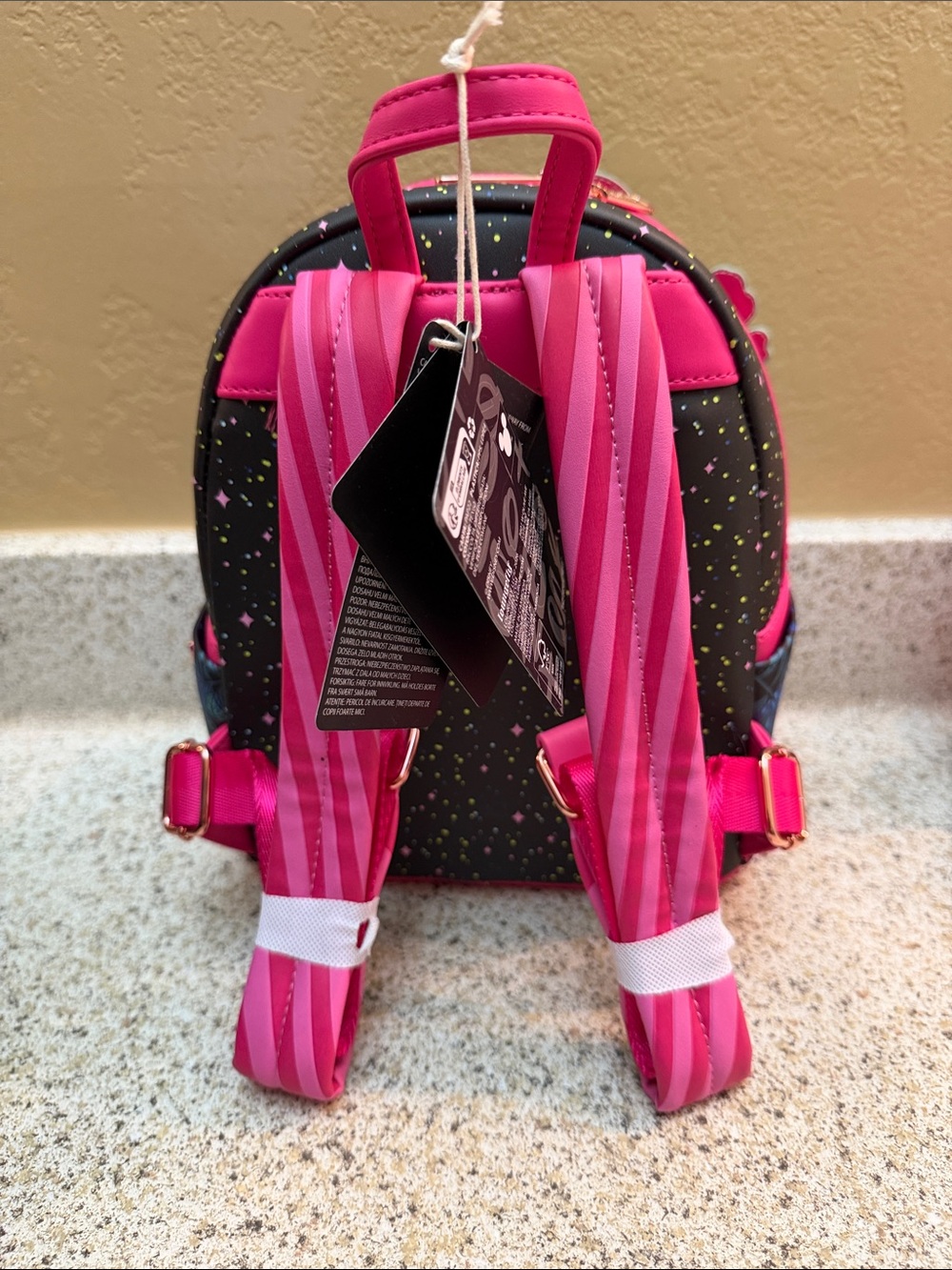 NWT Alice In Wonderland Loungefly Backpack - Picture 6 of 7